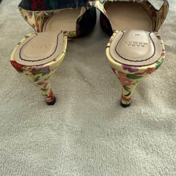 Zara Blue/Yellow Multi Mixed Floral Pointed Toe Heels 7M NEW WITHOUT TAGS OTHER - Picture 9 of 10